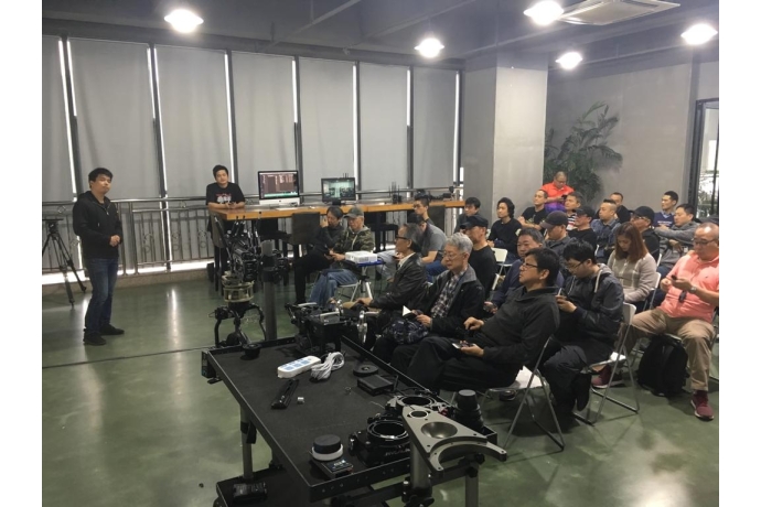 2019-03-14 20.26.48-1